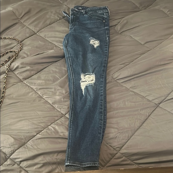 Old Navy Blue Skinny Denim with Distressed Details - Picture 1 of 5